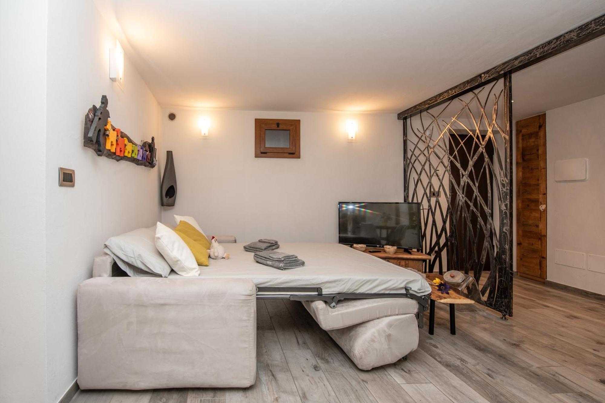 "Refuge De Claude" - Stile E Comfort Ad Aosta Centro Bagian luar foto