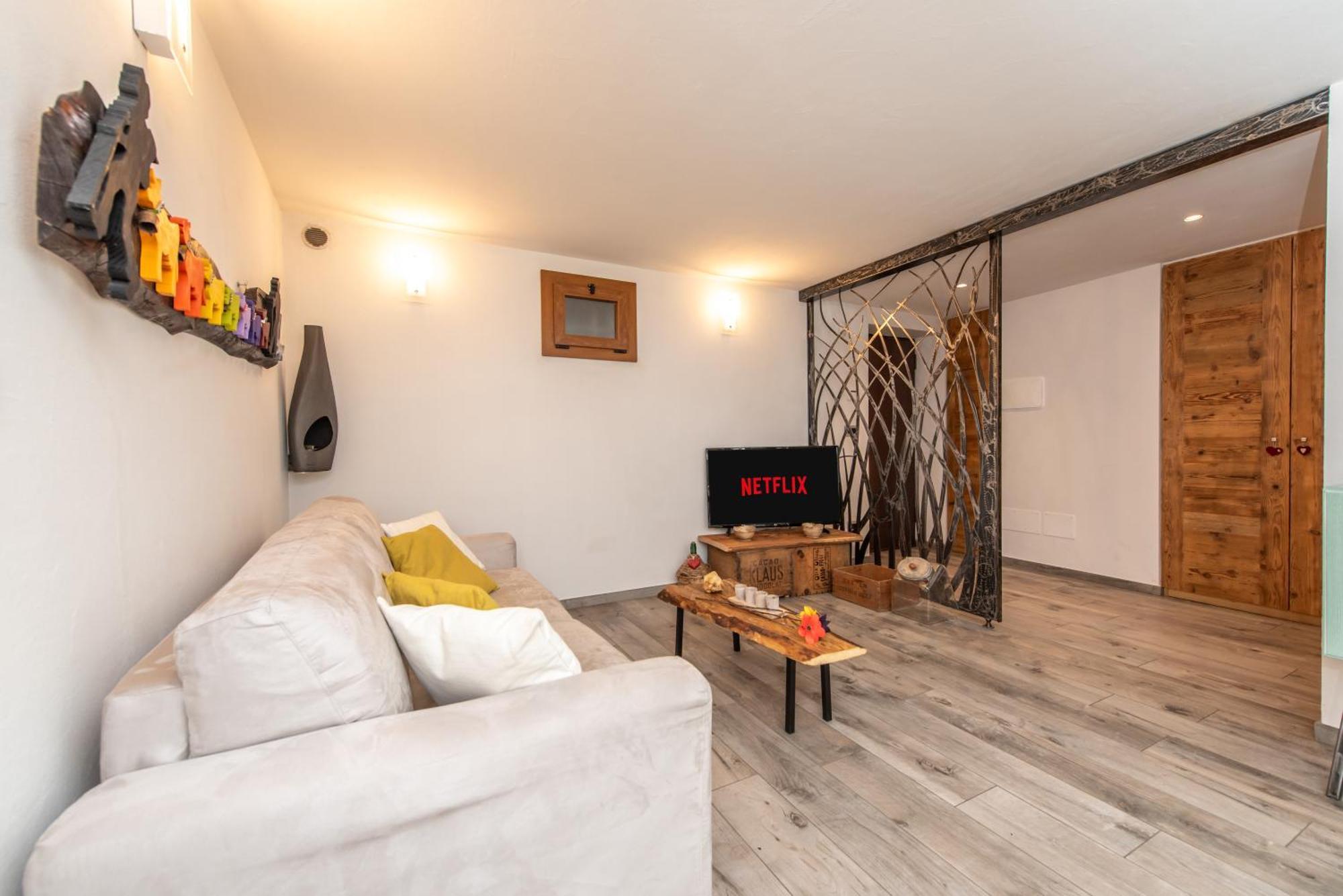"Refuge De Claude" - Stile E Comfort Ad Aosta Centro Bagian luar foto